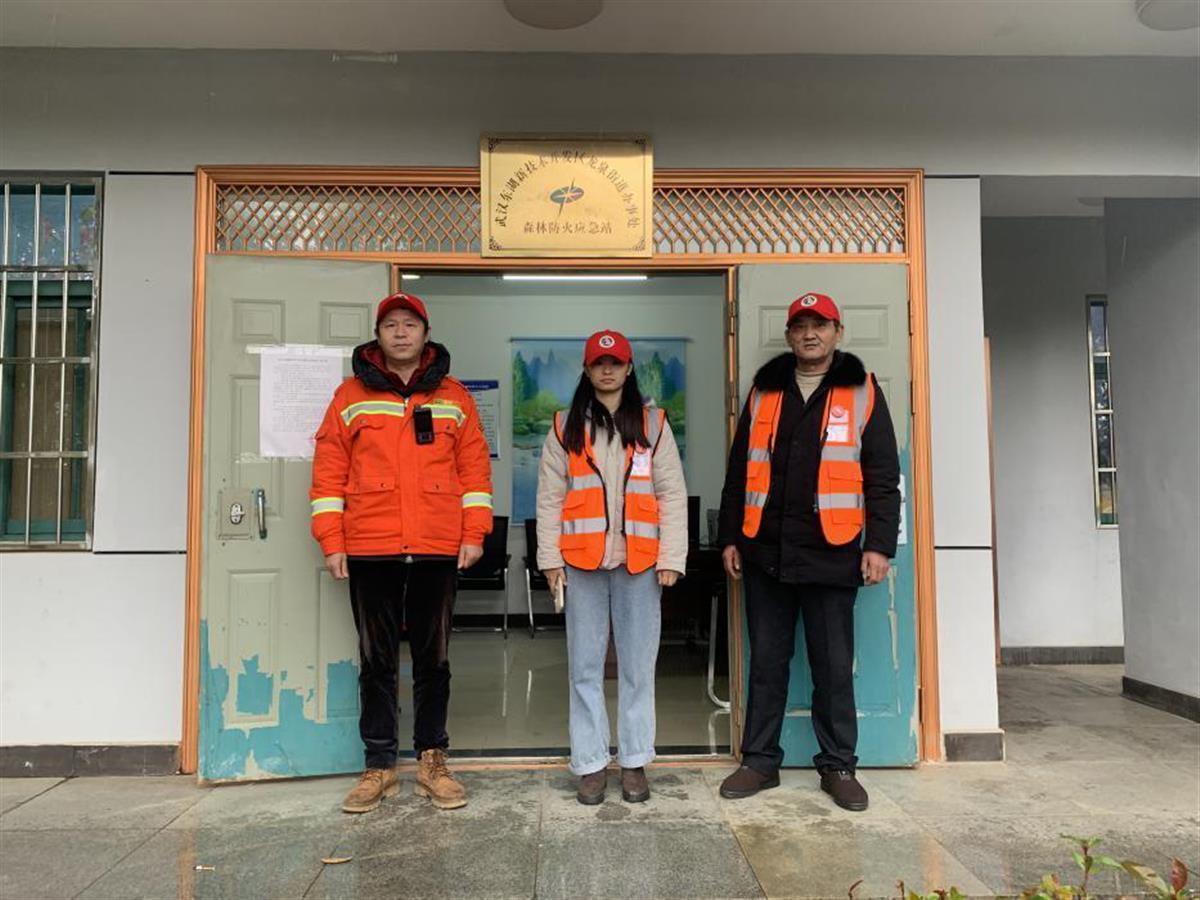 武漢織密森林“防火網”!千余護林員每日巡查 智能攝像頭監控90萬畝生態林